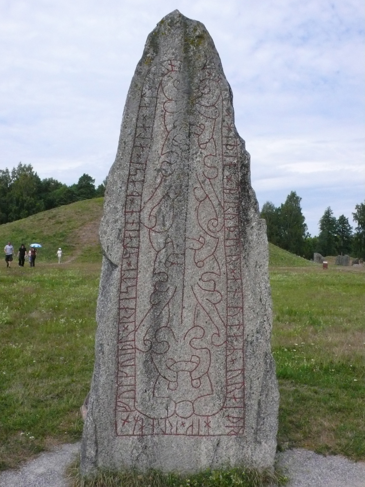 Anundshögen-Runenstein