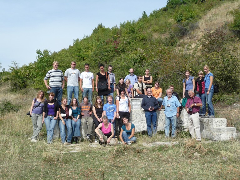 Gruppenphoto mit rumänischen Kollegen in Pietroassa - small